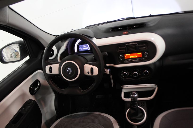 RENAULT TWINGO III 2019 - Photo n°8