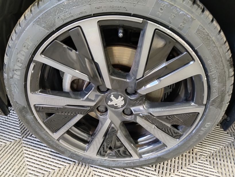 PEUGEOT 208 2023 - Photo n°3