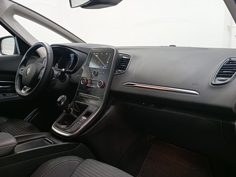 RENAULT GRAND SCENIC IV 2019 - Photo n°11