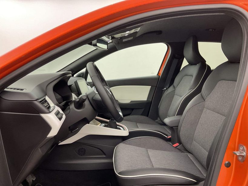 RENAULT CLIO V 2023 - Photo n°11