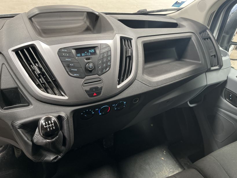 FORD TRANSIT FOURGON 2018 - Photo n°16