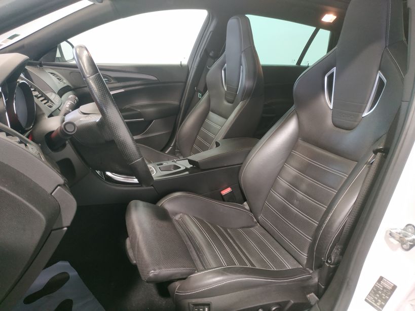 OPEL INSIGNIA SPORTS TOURER 2012 - Photo n°9