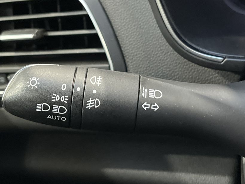 RENAULT MEGANE IV BERLINE BUSINESS 2019 - Photo n°28
