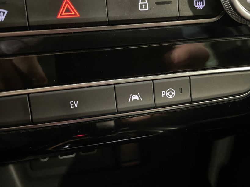 RENAULT MEGANE IV ESTATE 2022 - Photo n°29