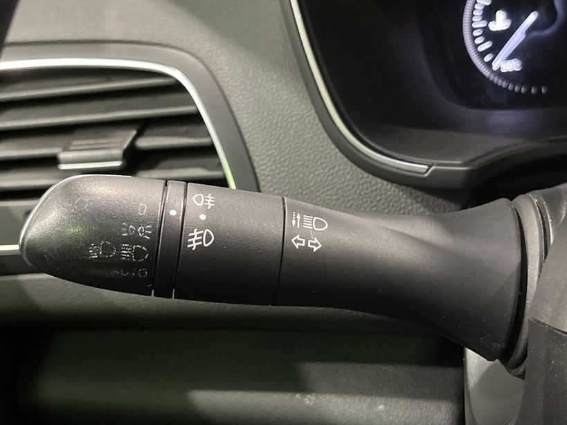 RENAULT MEGANE IV ESTATE 2019 - Photo n°28