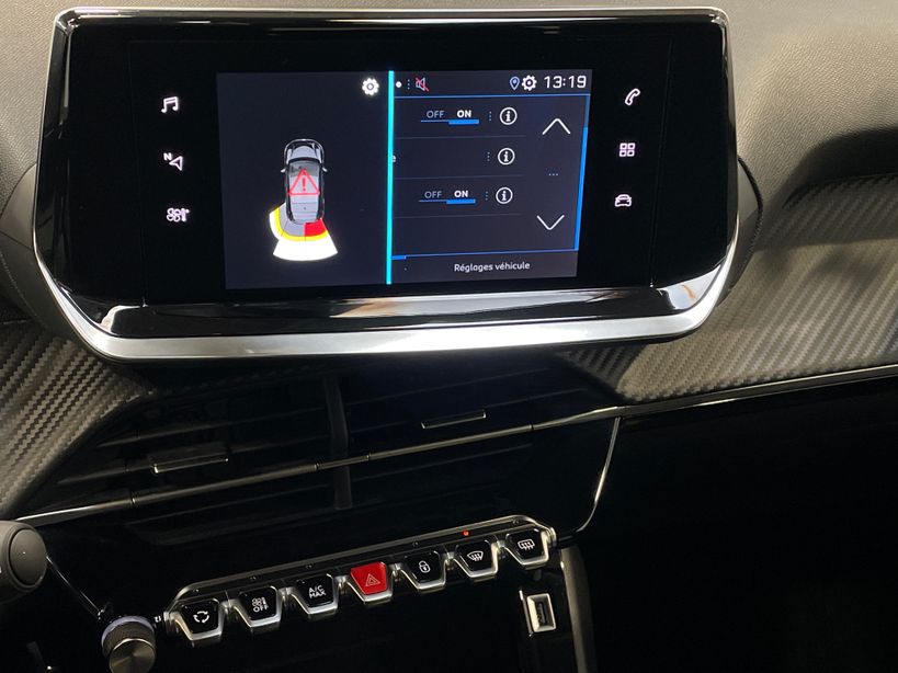 PEUGEOT 208 2023 - Photo n°12