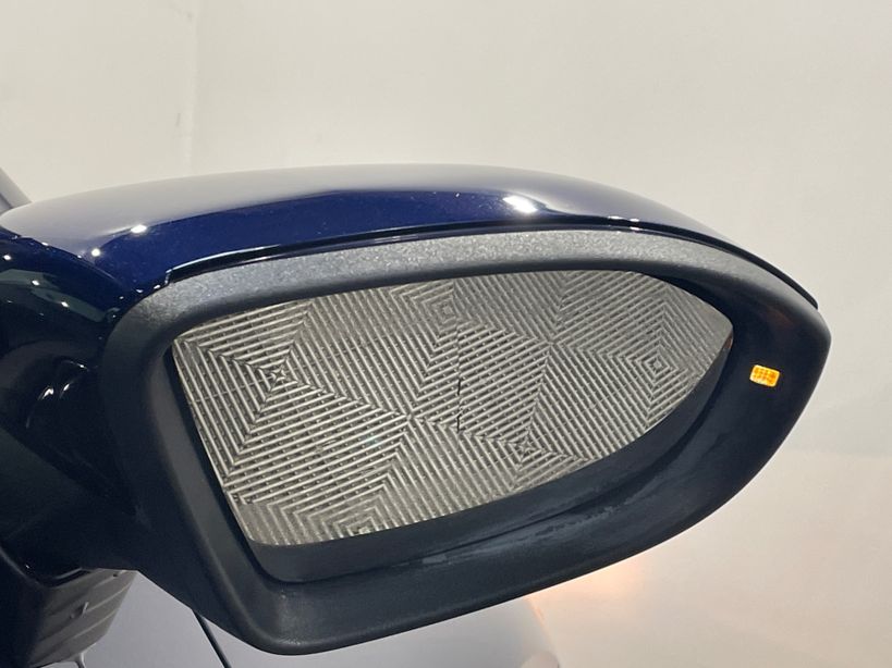 VOLKSWAGEN GOLF 2023 - Photo n°8