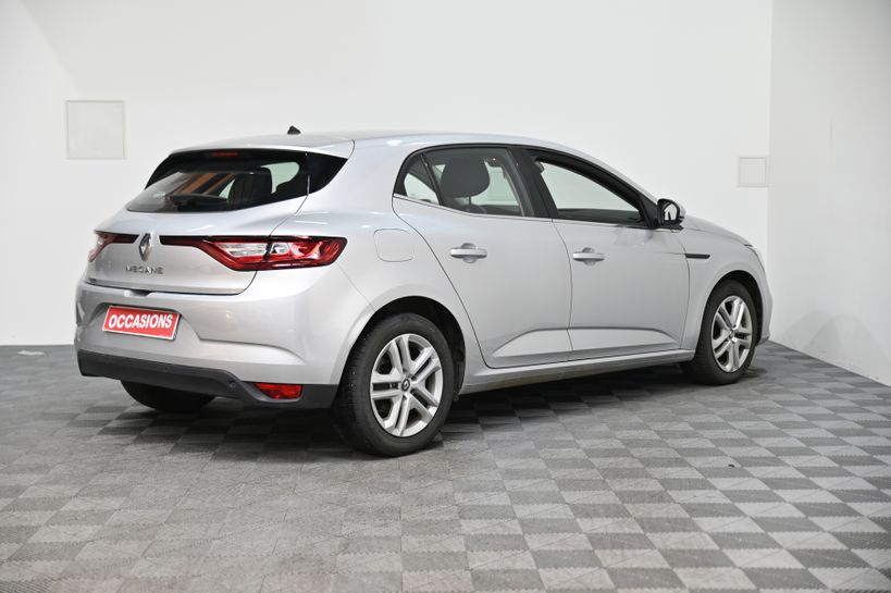 RENAULT MEGANE IV BERLINE BUSINESS 2019 - Photo n°3