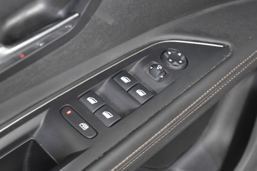 PEUGEOT 5008 2018 - Photo n°11