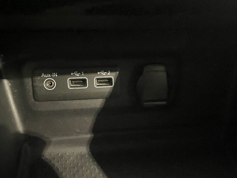 RENAULT MEGANE IV BERLINE 2022 - Photo n°26