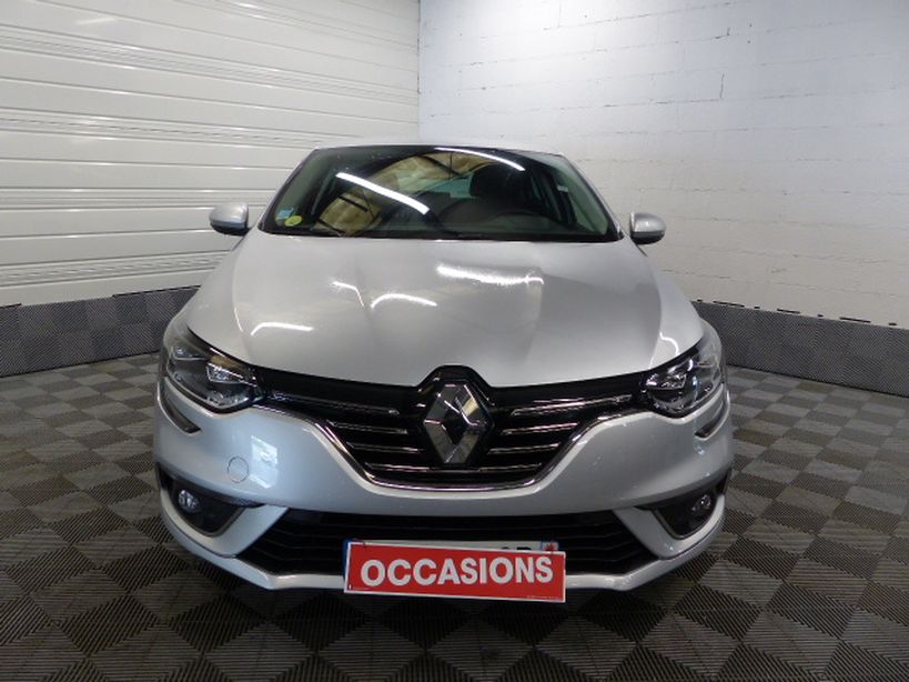 RENAULT MEGANE IV BERLINE 2019 - Photo n°2