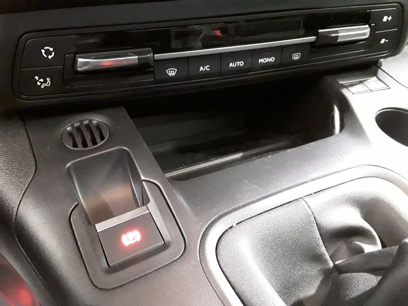 CITROEN BERLINGO 2018 - Photo n°19