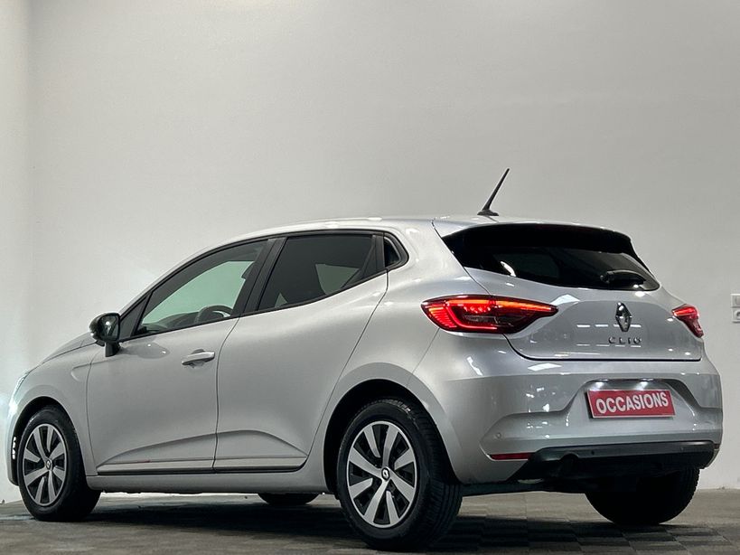 RENAULT CLIO V 2023 - Photo n°4