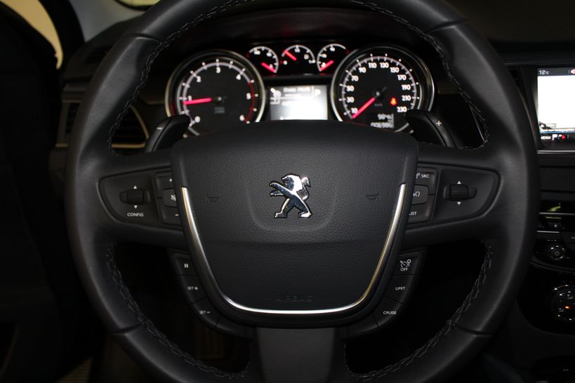 PEUGEOT 508 SW 2018 - Photo n°11