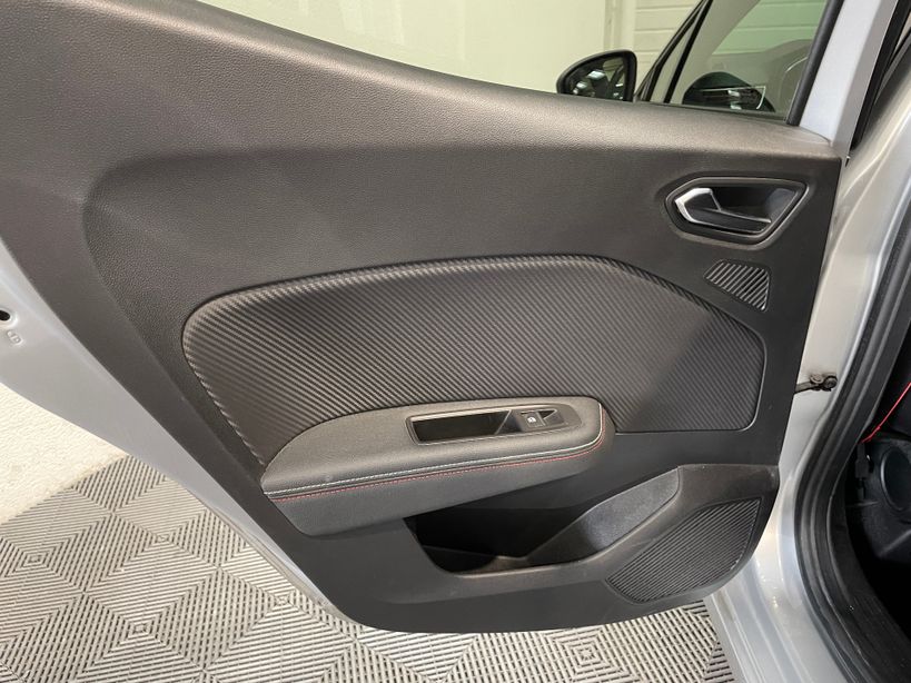 RENAULT CLIO V 2022 - Photo n°16