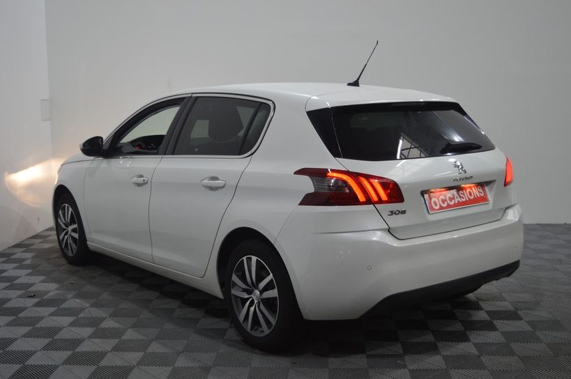 PEUGEOT 308 2018 - Photo n°4