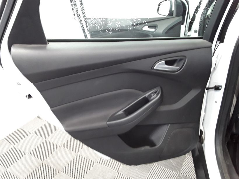 FORD FOCUS 2014 - Photo n°12
