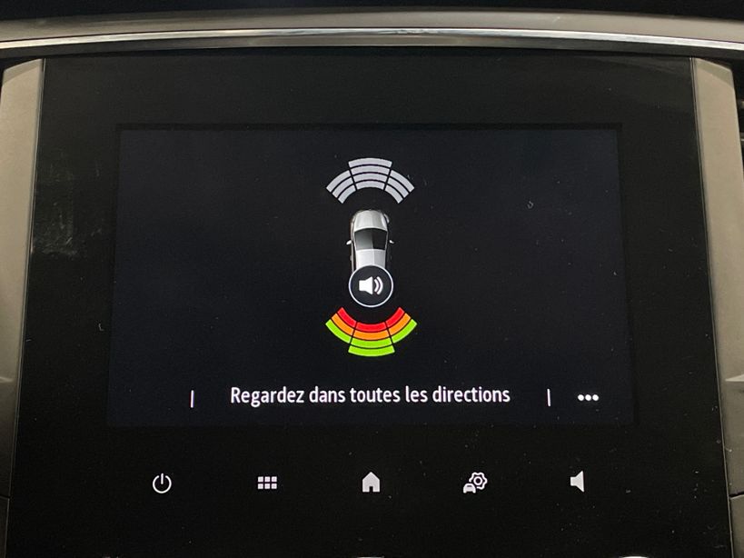 RENAULT MEGANE IV ESTATE 2021 - Photo n°14