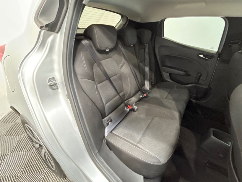 RENAULT CLIO V 2023 - Photo n°30