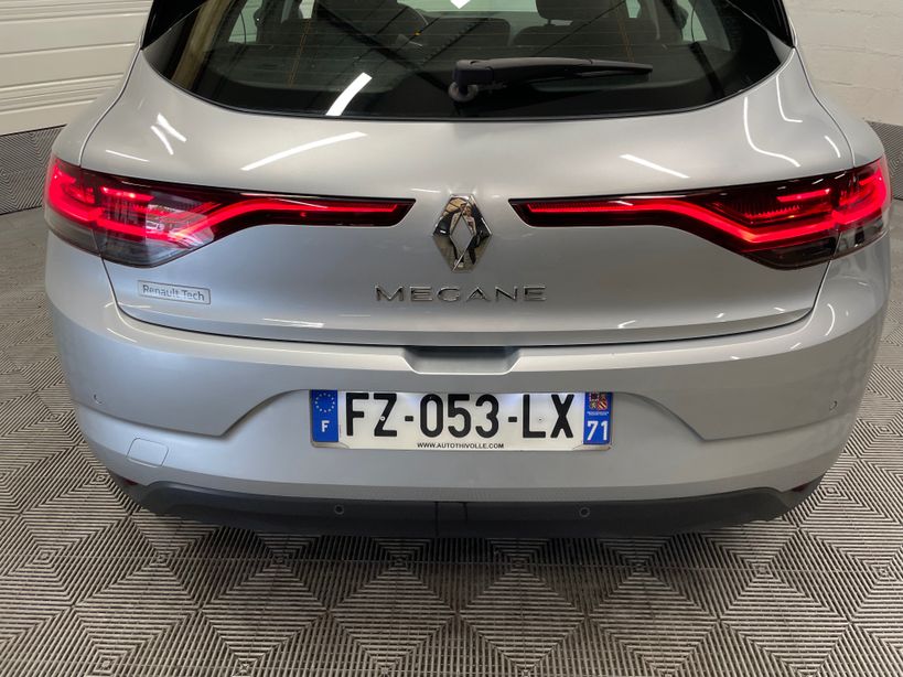 RENAULT MEGANE IV BERLINE 2021 - Photo n°11