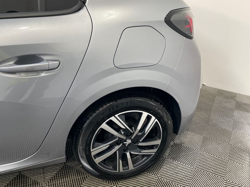PEUGEOT 208 2023 - Photo n°15