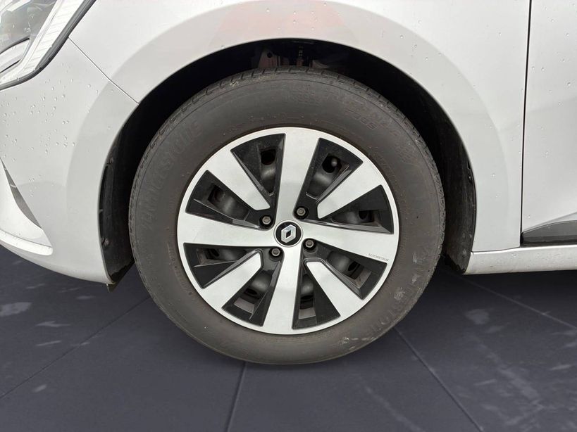 RENAULT CLIO V 2023 - Photo n°9