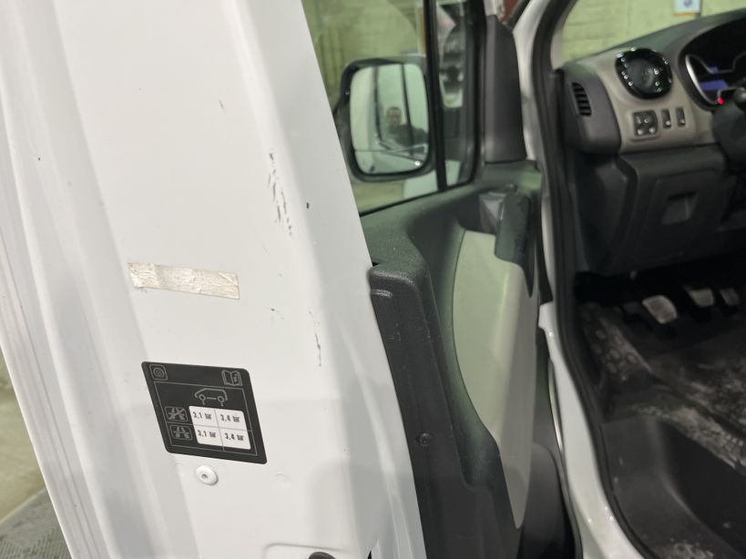 RENAULT TRAFIC COMBI 2016 - Photo n°32