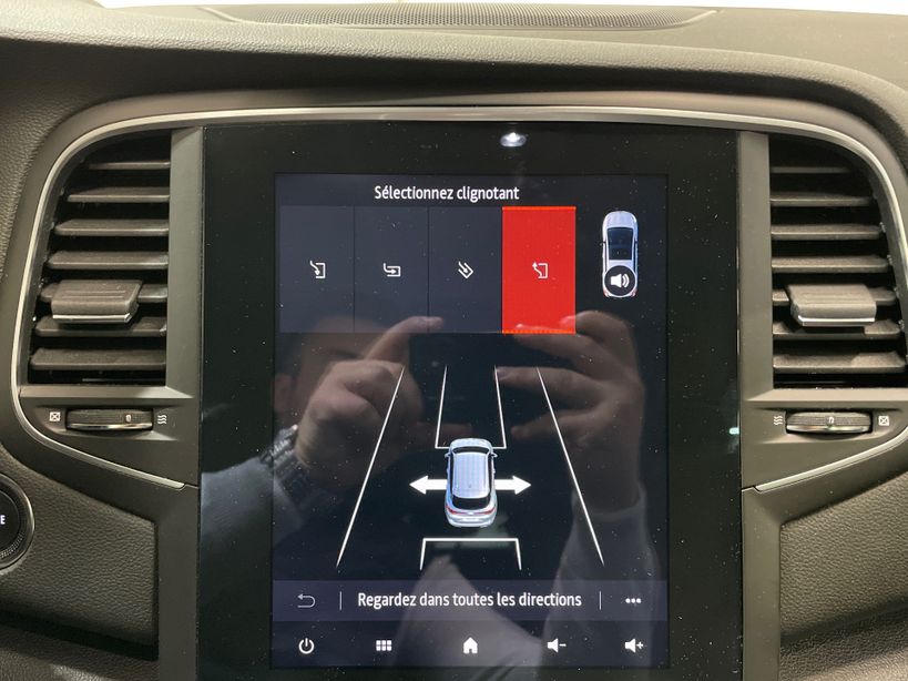 RENAULT MEGANE IV ESTATE 2022 - Photo n°23