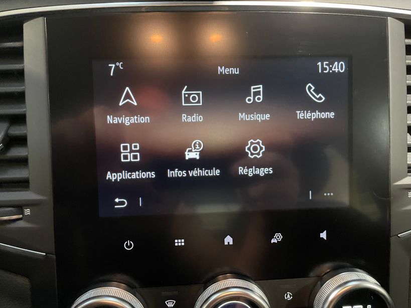 RENAULT MEGANE IV BERLINE 2022 - Photo n°19