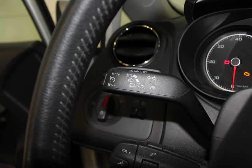 SEAT IBIZA 2015 - Photo n°15