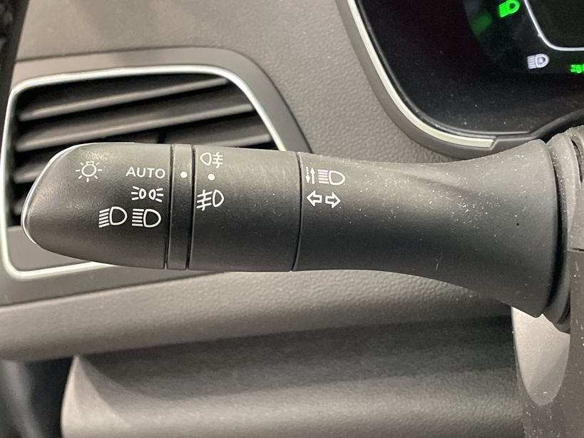 RENAULT MEGANE IV ESTATE 2021 - Photo n°16