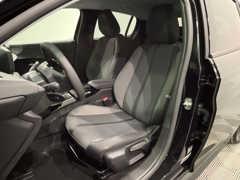 PEUGEOT 208 2023 - Photo n°10