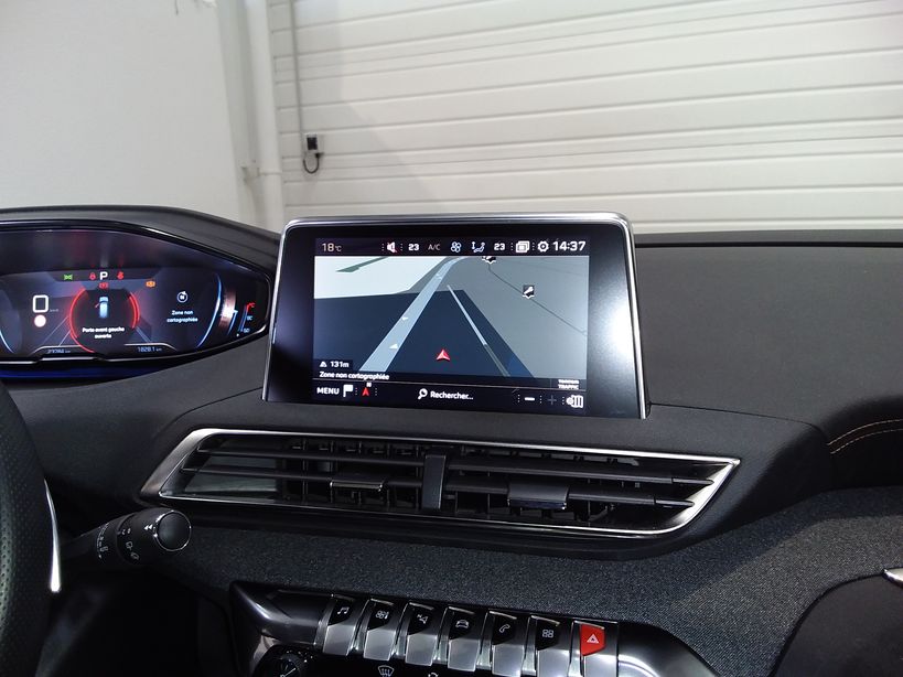PEUGEOT 3008 2019 - Photo n°21