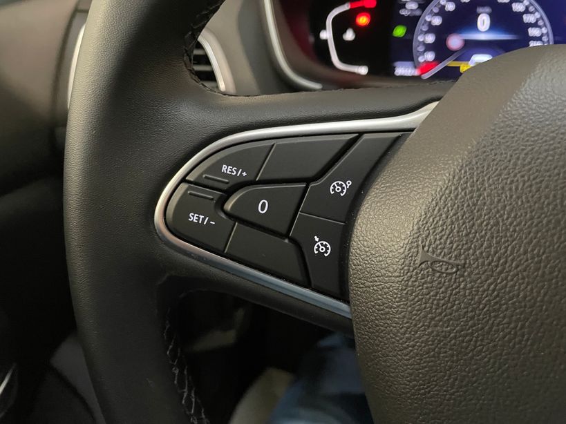 RENAULT MEGANE IV BERLINE 2021 - Photo n°27