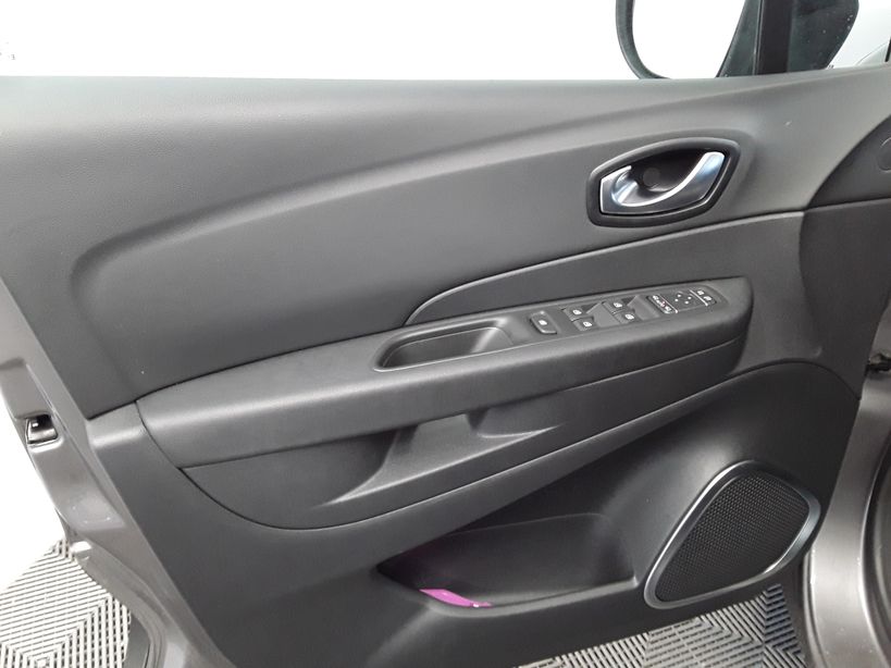 RENAULT CAPTUR 2018 - Photo n°13
