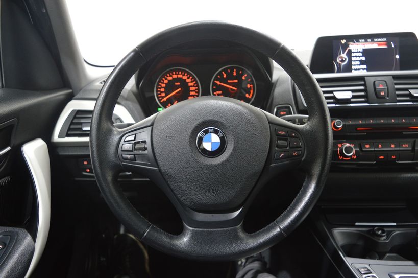BMW SERIE 1 F20 2015 - Photo n°11