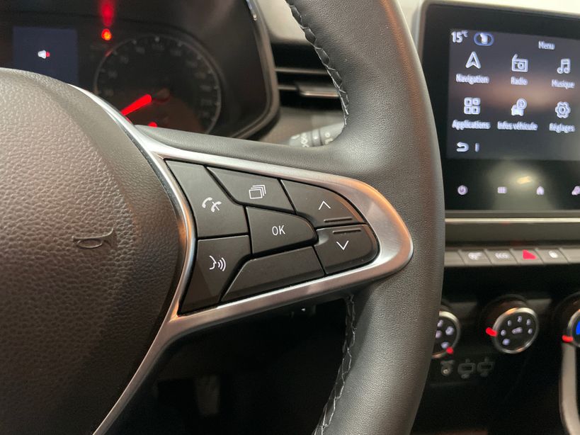 RENAULT CLIO V 2021 - Photo n°17