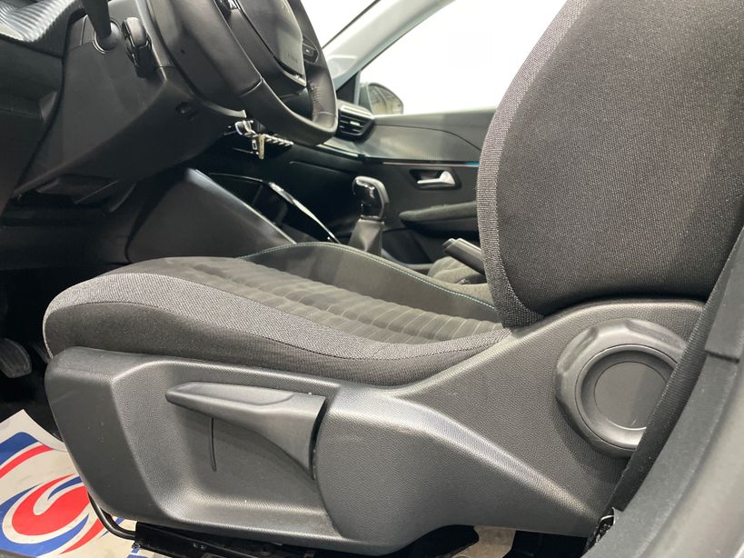 PEUGEOT 208 2023 - Photo n°34
