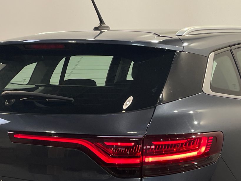 RENAULT MEGANE IV ESTATE 2022 - Photo n°8