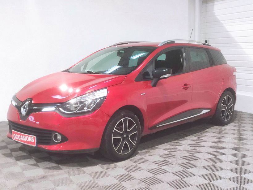 RENAULT CLIO IV ESTATE 2015 - Photo n°1