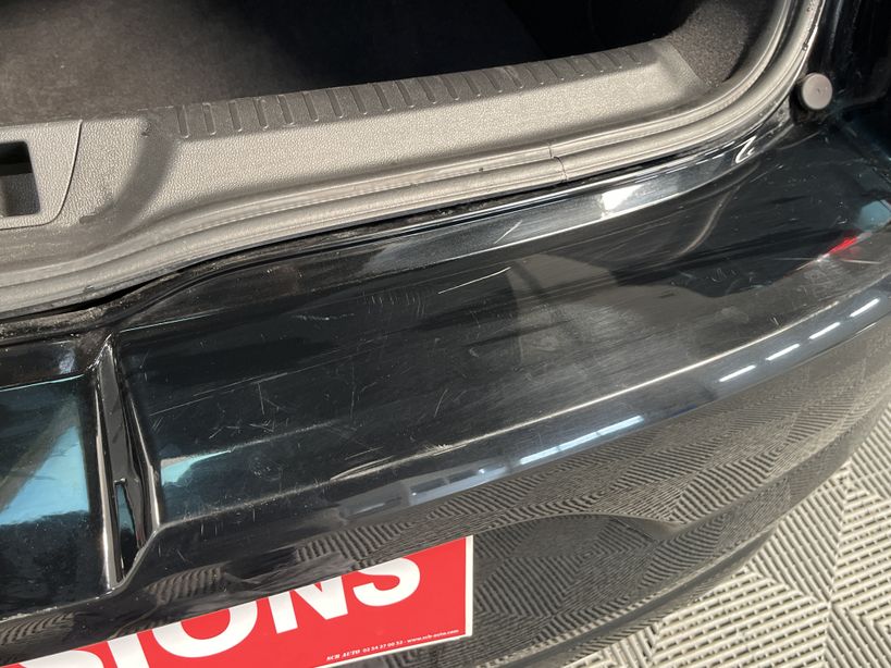 RENAULT MEGANE IV BERLINE 2020 - Photo n°2