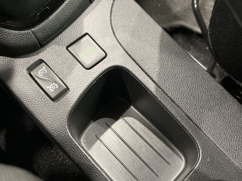 RENAULT CLIO IV 2019 - Photo n°19