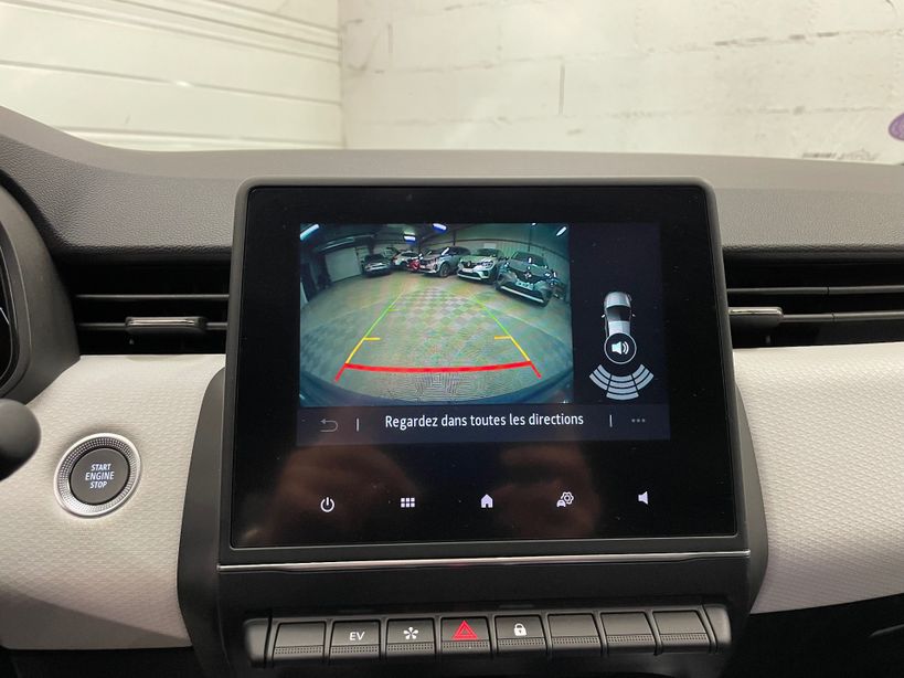 RENAULT CLIO V 2023 - Photo n°30