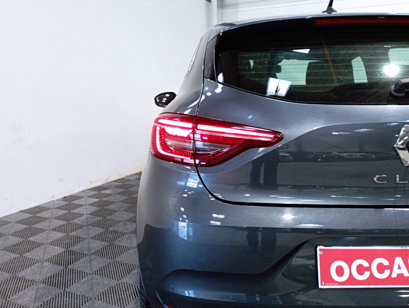 RENAULT CLIO V 2021 - Photo n°9