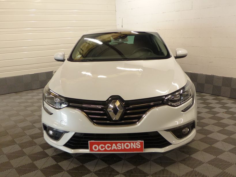 RENAULT MEGANE IV BERLINE 2021 - Photo n°2