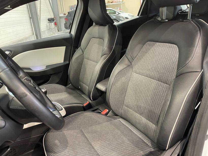 RENAULT CLIO V 2022 - Photo n°11