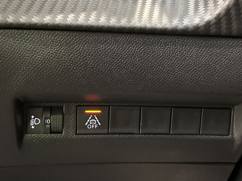 PEUGEOT 208 2023 - Photo n°32