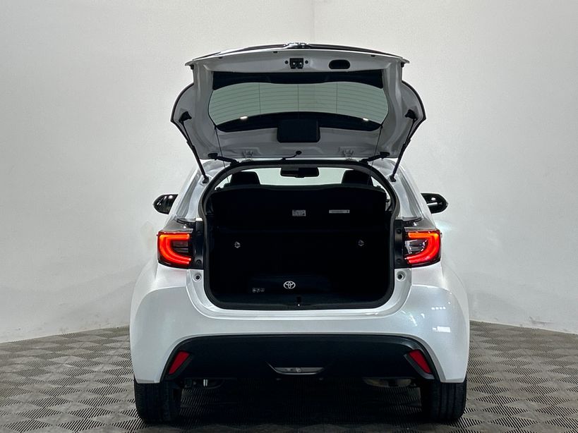 TOYOTA YARIS HYBRIDE MY22 2023 - Photo n°35