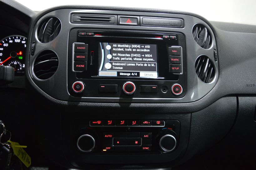 VOLKSWAGEN TIGUAN 2015 - Photo n°18