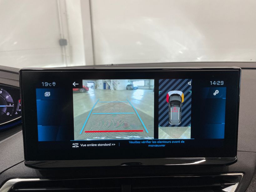 PEUGEOT 3008 2023 - Photo n°13